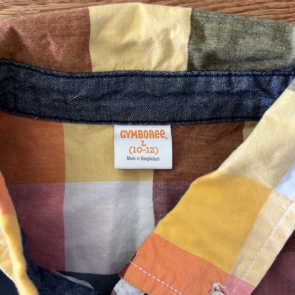 Gymboree SS Plaid button front shirt 10/12 - Picture 2 of 3